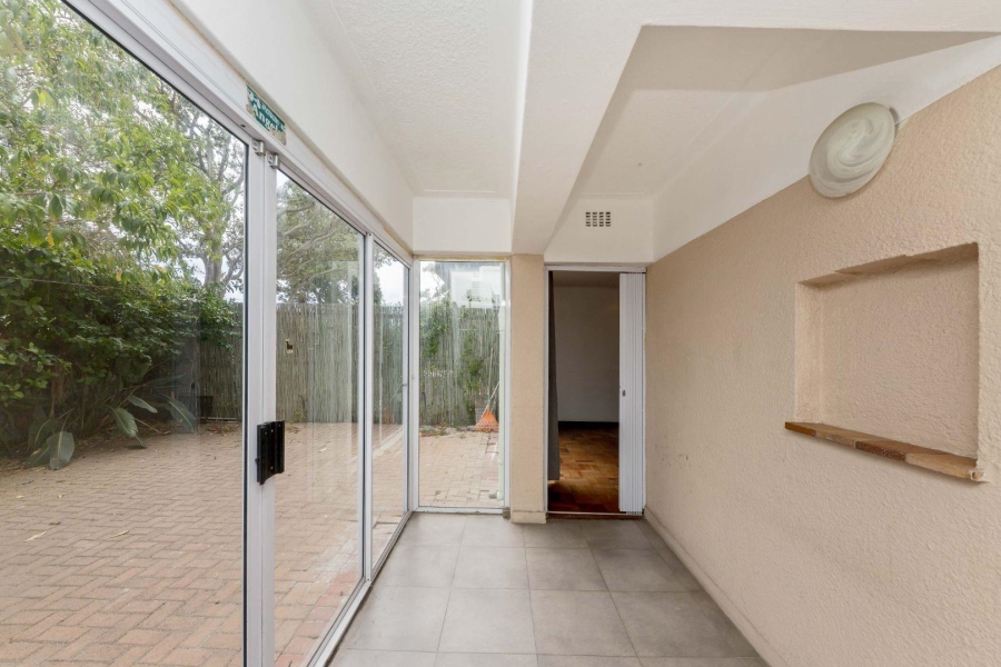 3 Bedroom Property for Sale in Three Anchor Bay Western Cape